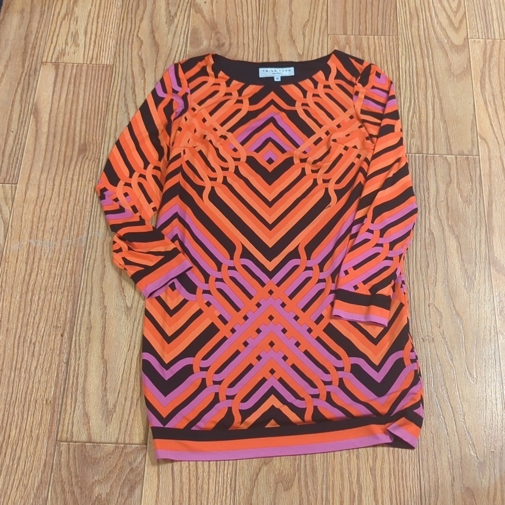 Trina Turk mini dress long sleeve geometric print women's size 6